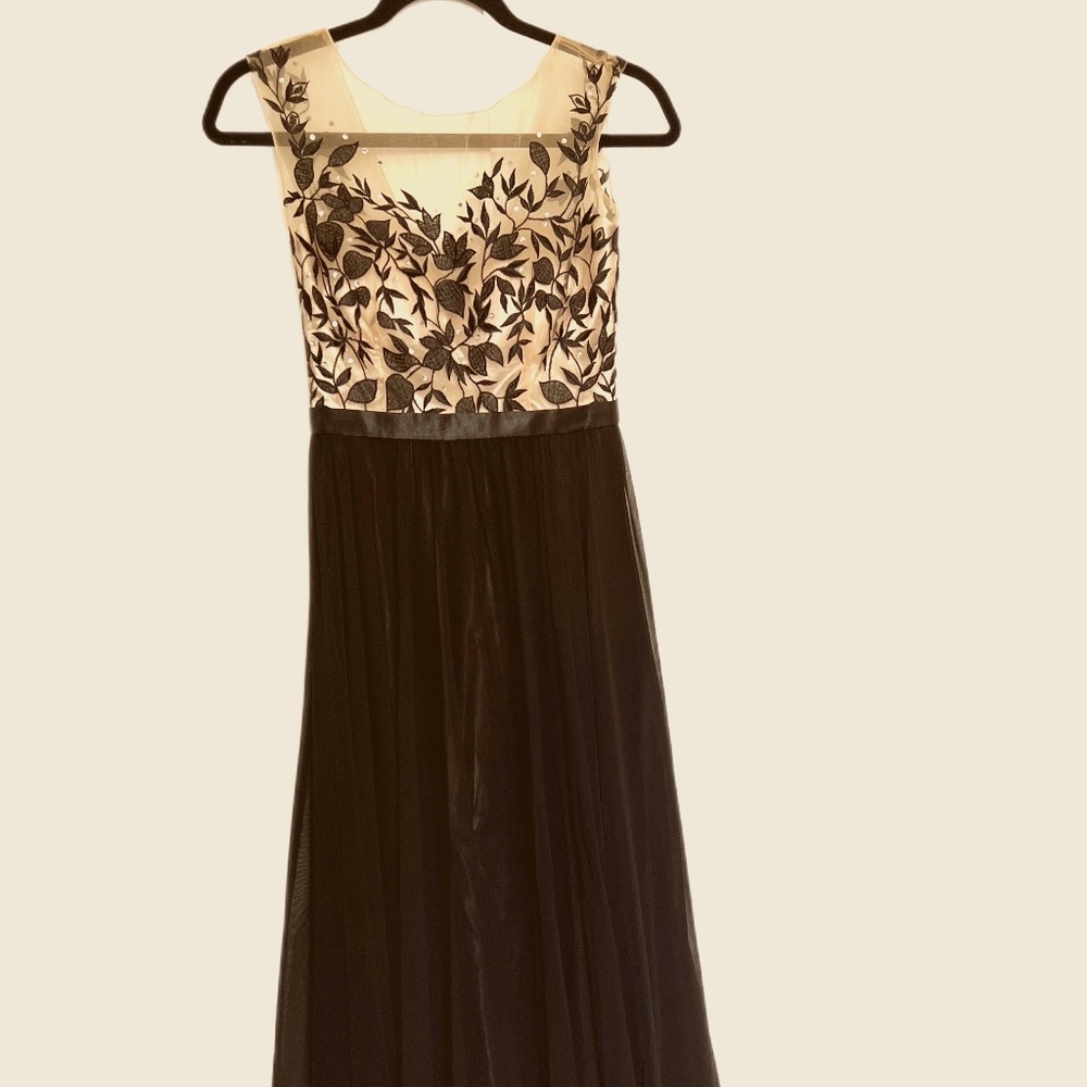 Dancing Queen NWT Womens Dress Black/Beige Flora Nude Top With Sequins S